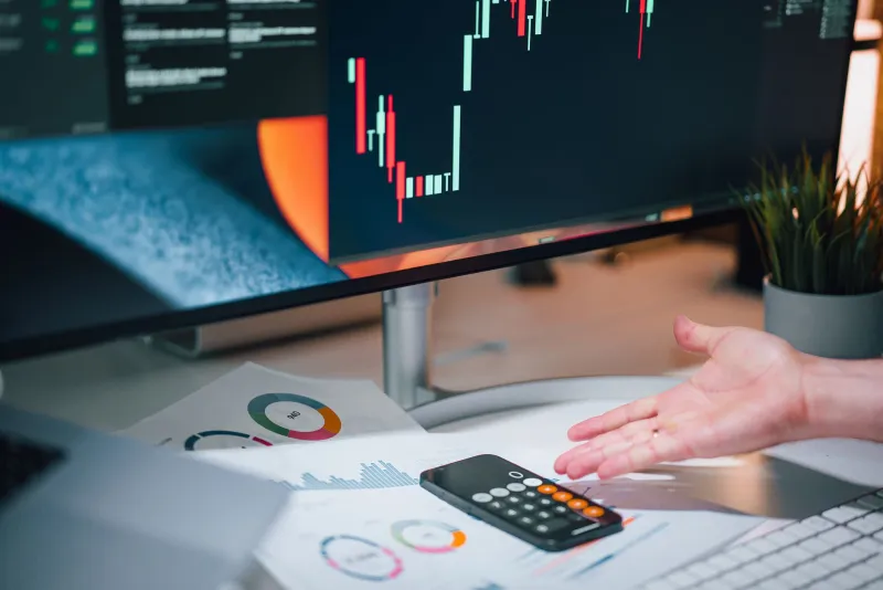 Reading Between the Lines: How Retail Investors Can Mine Public Data for Institutional-Grade Insight